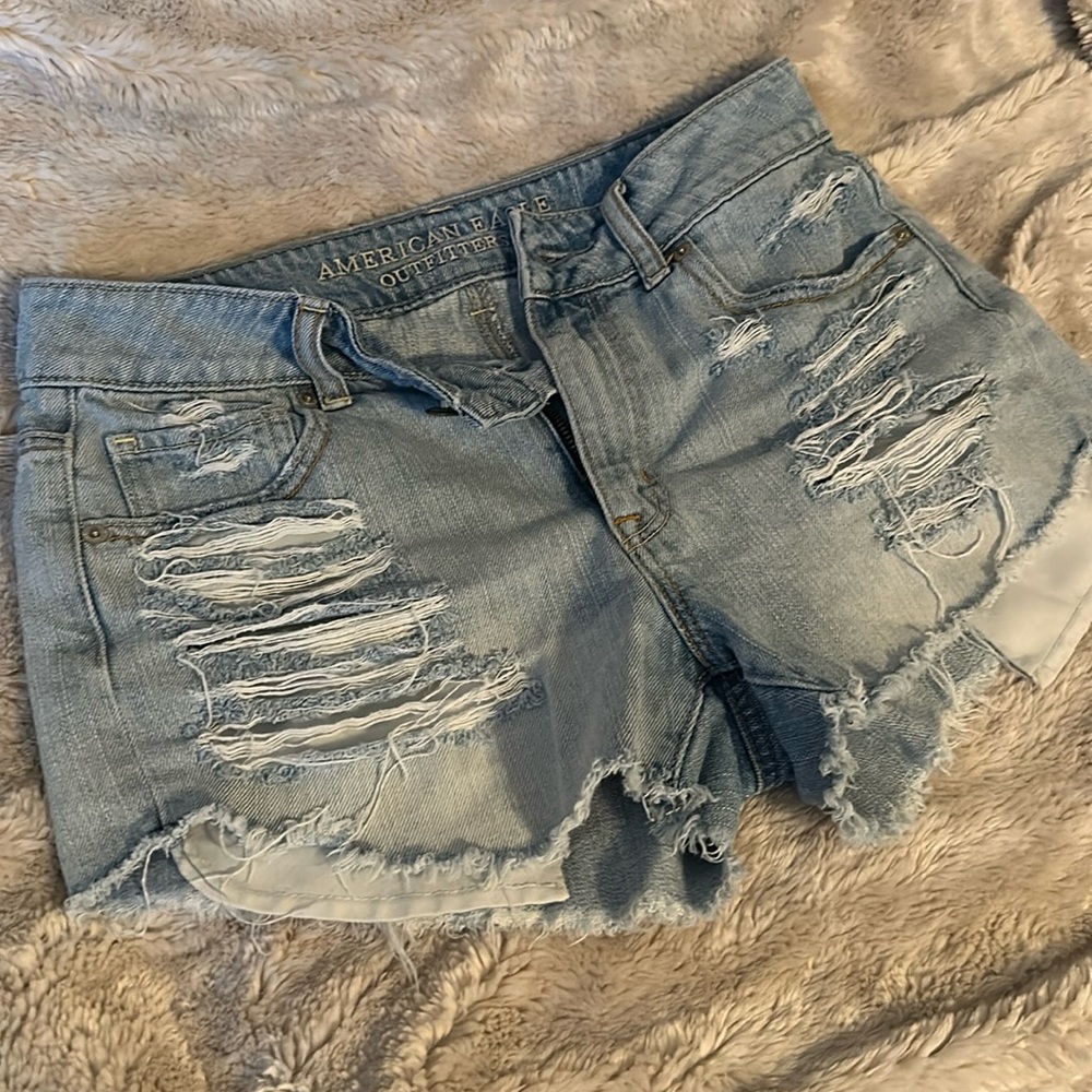 American Eagle Hi-Rise Festival denim/distressed shorts